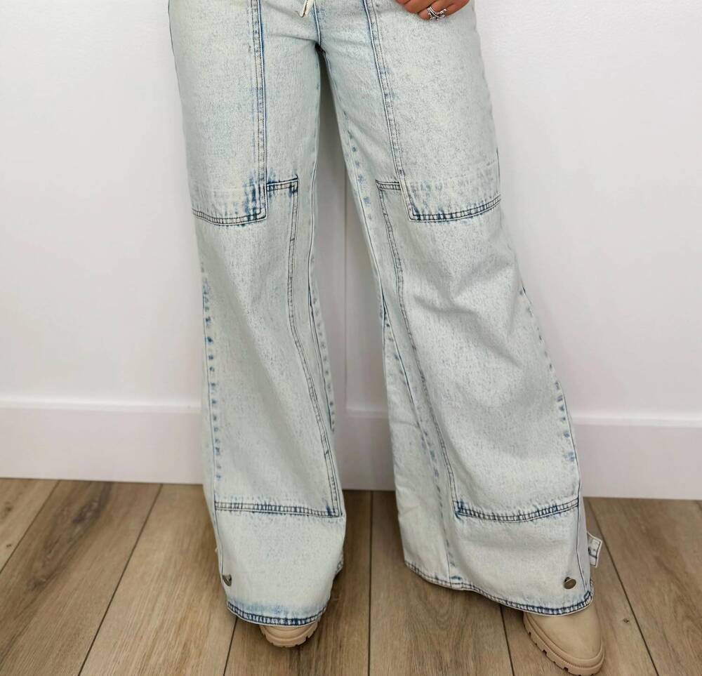 NEW BIBI keep it real high-rise cotton blend wide leg jeans in light wash denim
